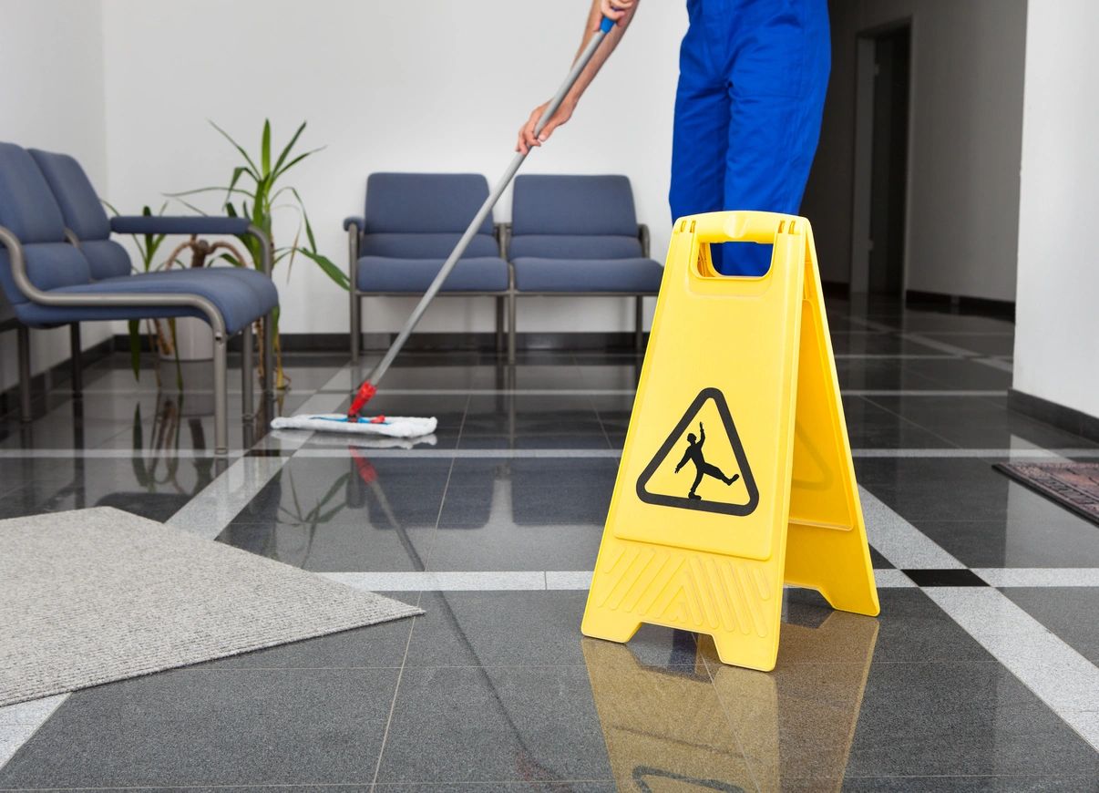 How to Remove Hard Water Stains from Phoenix Shower Doors